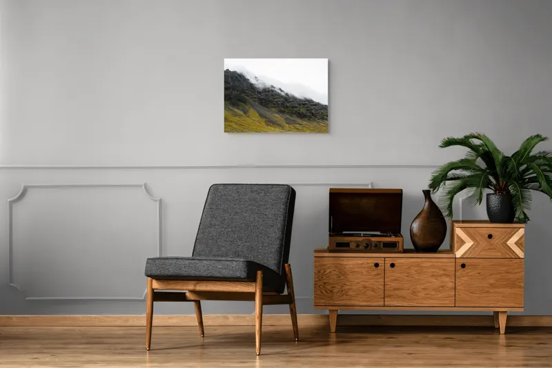 Tablou Canvas, "Norii mângâind vârfurile munților", Noros, Stâncos, Întunecat, Impunător, Solitar, Abrupt, Răcoros, 70 x 50 cm – poza 4