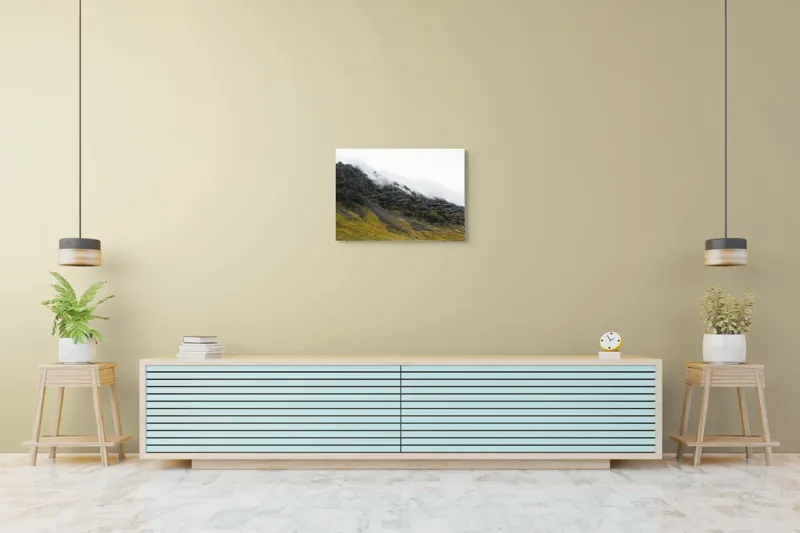 Tablou Canvas, "Norii mângâind vârfurile munților", Noros, Stâncos, Întunecat, Impunător, Solitar, Abrupt, Răcoros, 70 x 50 cm – poza 7