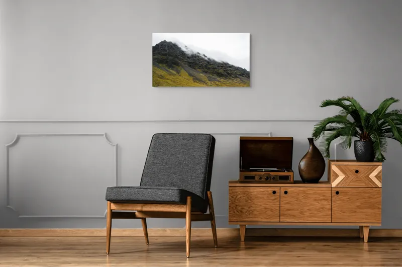 Tablou Canvas, "Norii mângâind vârfurile munților", Noros, Stâncos, Întunecat, Impunător, Solitar, Abrupt, Răcoros, 90 x 50 cm – poza 6