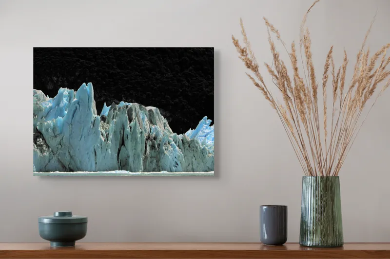 Tablou Canvas, "Regatul de Gheață al Tăcerii", Gheață, Munți, Contrast, Albastru, Întunecat, Natură, Peisaj, Glaciar, 54 x 39 cm – poza 4