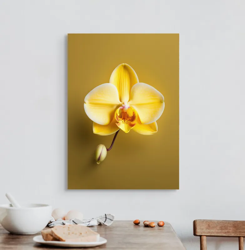Tablou Canvas, "Orhidee galbenă pe fundal auriu", Floare, Galben, Orhidee, Delicat, Natură, Eleganță, Contrast, Petale, Simetrie, Boboc., 50 x 70 cm – poza 3