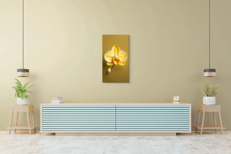 Tablou Canvas, "Orhidee galbenă pe fundal auriu", Floare, Galben, Orhidee, Delicat, Natură, Eleganță, Contrast, Petale, Simetrie, Boboc., 50 x 90 cm – poza 6