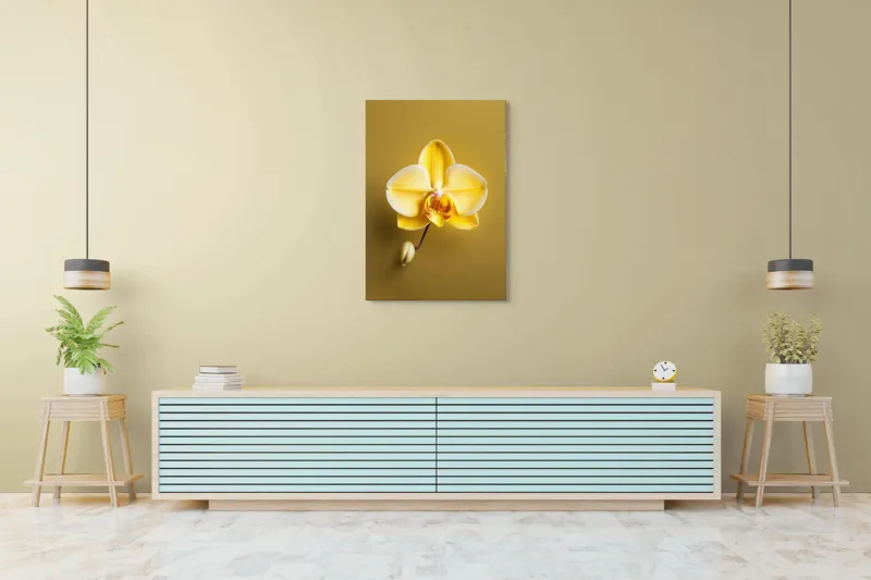 Tablou Canvas, "Orhidee galbenă pe fundal auriu", Floare, Galben, Orhidee, Delicat, Natură, Eleganță, Contrast, Petale, Simetrie, Boboc., 70 x 100 cm – poza 5