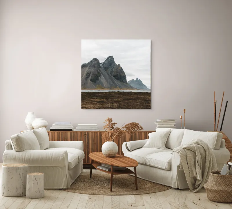 Tablou Canvas, "Munții maiestuoși sub cer înnorat", Munți, Nor, Peisaj, Maluri, Stânci, Natură, Calm, Eternitate, 100 x 100 cm – poza 3