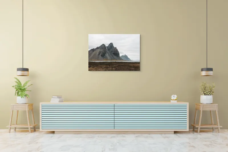 Tablou Canvas, "Munții maiestuoși sub cer înnorat", Munți, Nor, Peisaj, Maluri, Stânci, Natură, Calm, Eternitate, 100 x 70 cm – poza 4