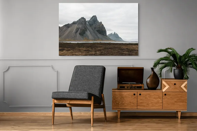 Tablou Canvas, "Munții maiestuoși sub cer înnorat", Munți, Nor, Peisaj, Maluri, Stânci, Natură, Calm, Eternitate, 150 x 100 cm – poza 8