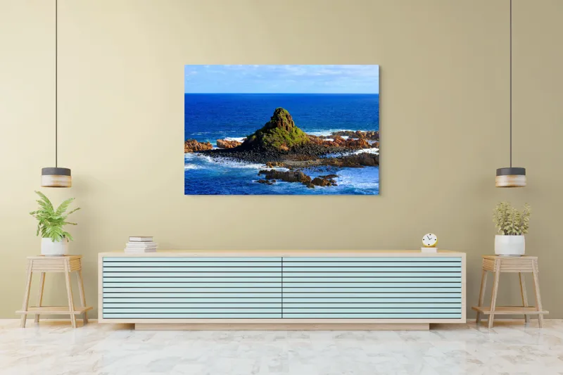 Tablou Canvas, "Insula stâncoasă în mijlocul oceanului", Mare, Stânci, Vegetație, Valuri, Cer, Albastru, Verde, Natură, Ocean, Insulă, 150 x 100 cm – poza 6