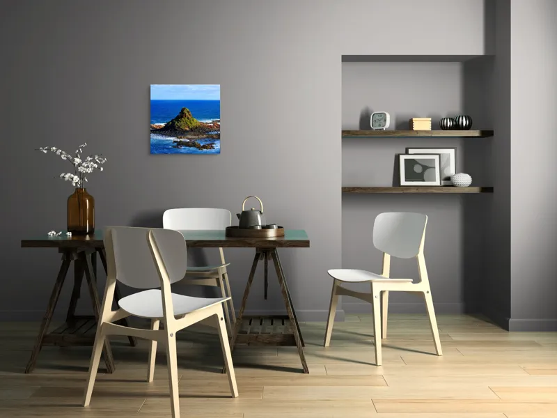 Tablou Canvas, "Insula stâncoasă în mijlocul oceanului", Mare, Stânci, Vegetație, Valuri, Cer, Albastru, Verde, Natură, Ocean, Insulă, 50 x 50 cm – poza 8