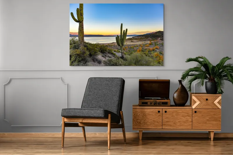 Tablou Canvas, "Apus în deșertul tăcut lângă lac", Cactuși, Apus, Peisaj, Lac, Cer, Vegetație, Coline, Lumină, Pitoresc, Tihnă, 150 x 100 cm – poza 8