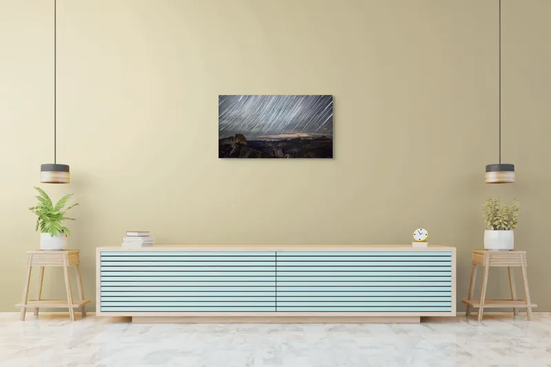 Tablou Canvas, "Stelele dansează deasupra munților tăcuți", Căile, Stelare, Strălucesc, Ceruri, Munți, Panorama, Nocturnă, Magnifică, Timp, Expunere, 90 x 50 cm – poza 5