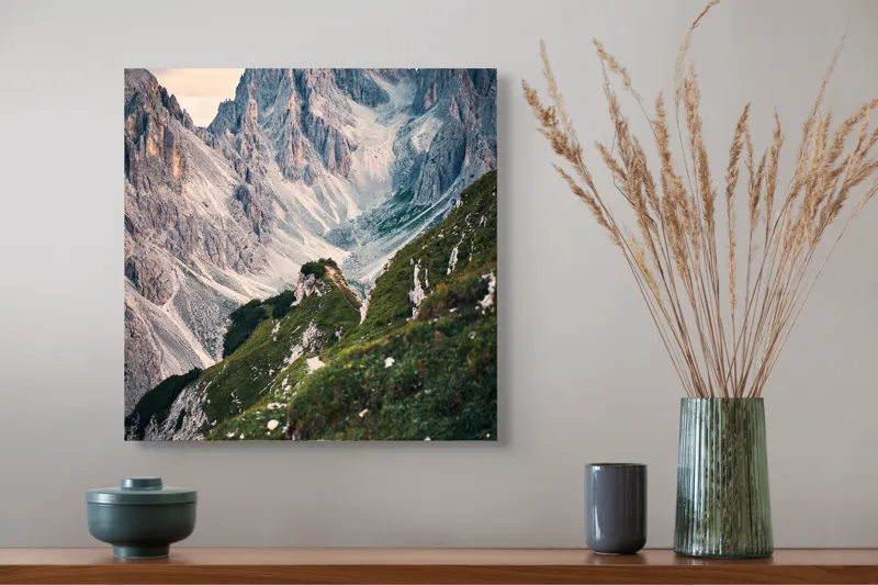 Tablou Canvas, "Munții învăluiți în lumina apusului", Majestic, Rugged, Towering, Serene, Verdant, Picturesque, Stark, Breathtaking, 50 x 50 cm – poza 4