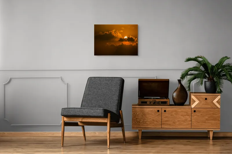 Tablou Canvas, "Soarele ascuns printre nori aurii", Soare, Apus, Nori, Cer, Portocaliu, Umbre, Lumină, Strălucire, Oglindire, Natură, 70 x 50 cm – poza 4