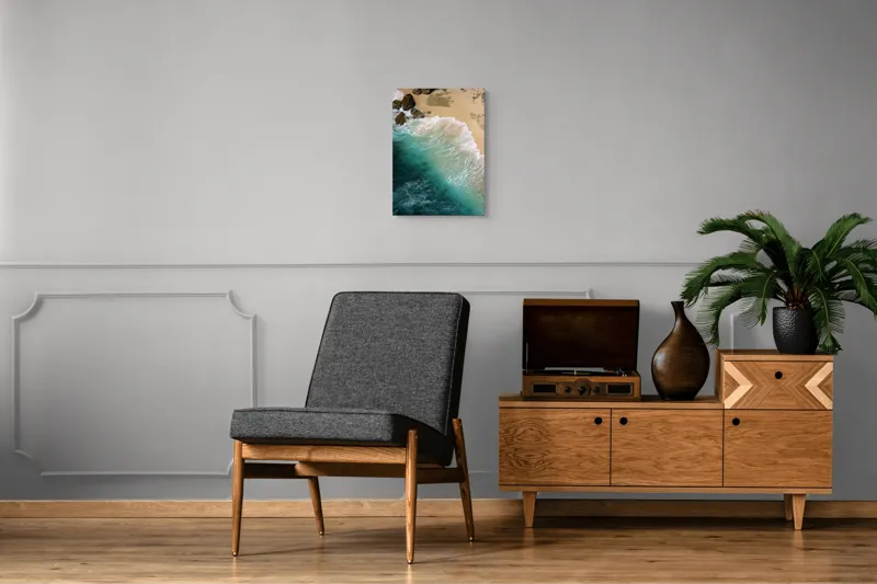 Tablou Canvas, "Valurile mării pe țărmul nisipos", Ocean, Valuri, Nisip, Țărm, Albastru, Spumă, Stânci, Natură, 39 x 54 cm – poza 8
