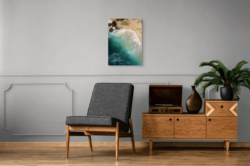 Tablou Canvas, "Valurile mării pe țărmul nisipos", Ocean, Valuri, Nisip, Țărm, Albastru, Spumă, Stânci, Natură, 50 x 70 cm – poza 8