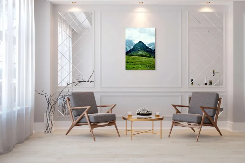 Tablou Canvas, "Cabana singuratică între munți verzi", Munți, Vârf, Iarbă, Norii, Cabana, Peisaj, Pășune, Stânci., 70 x 100 cm – poza 8