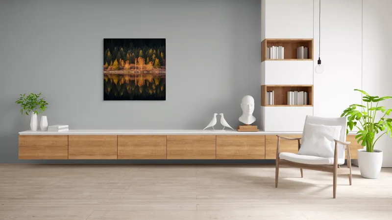 Tablou Canvas, "Lumina aurie în pădurea adormită", Reflecție, Pădure, Lac, Copaci, Toamnă, Apus, Lumină, Frumusețe, Natură, Serenitate, 100 x 100 cm – poza 8