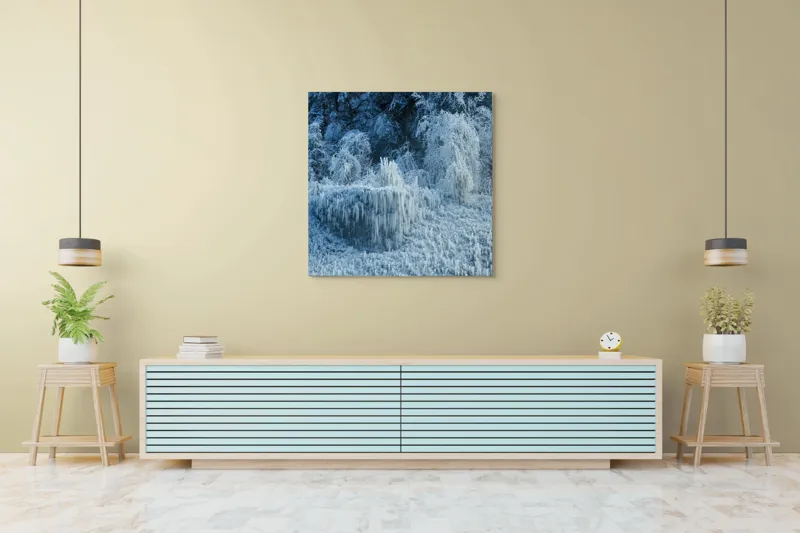 Tablou Canvas, "Pădure înghețată în liniștea iernii", Gheață, Pădure, Iarnă, Turturi, Frig, Natură, Peisaj, Alb, Înghețat, Copaci, 100 x 100 cm – poza 5