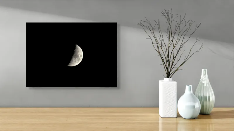 Tablou Canvas, "Luna în fază de primul pătrar", Mister, Lumină, Noapte, Cer, Astronomie, Tăcere, Frumusețe, Solitudine, 54 x 39 cm – poza 3