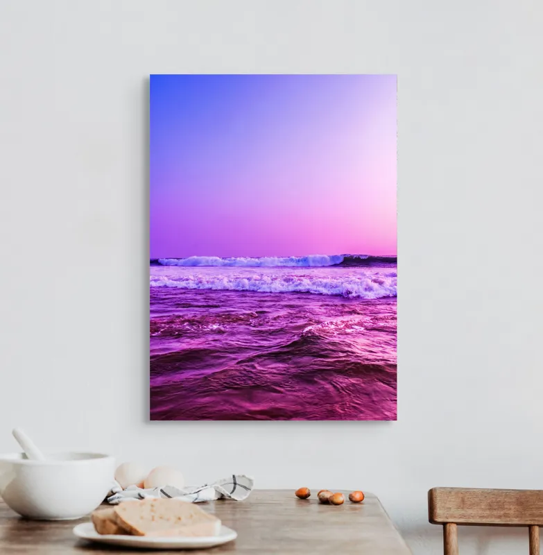 Tablou Canvas, "Valuri sub cerul purpuriu", Ocean, Apus, Valuri, Cer, Roz, Albastru, Orizont, Lumină, Reflecție, Calm, Natură, 50 x 70 cm – poza 3