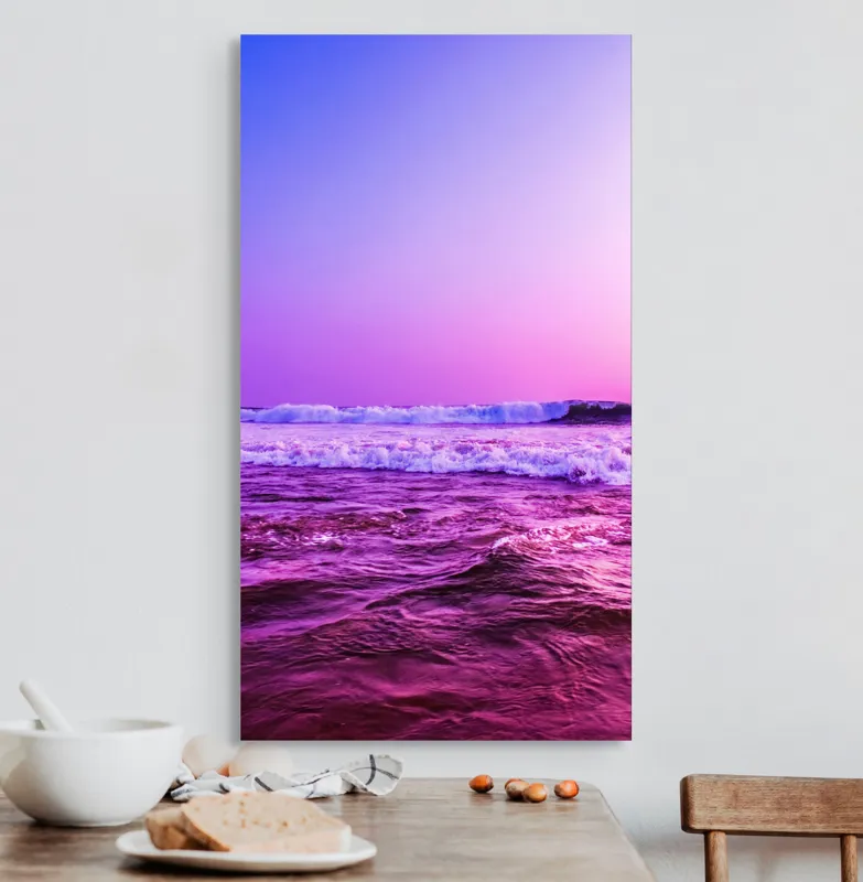 Tablou Canvas, "Valuri sub cerul purpuriu", Ocean, Apus, Valuri, Cer, Roz, Albastru, Orizont, Lumină, Reflecție, Calm, Natură, 50 x 90 cm – poza 3