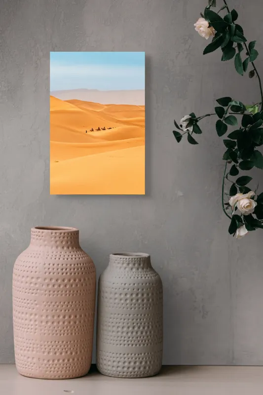 Tablou Canvas, "Caravană de cămile în deșert", Dune, Cămile, Aurii, Albastru, Orizont, Deșert, Nisip, Peisaj, Cer, Valuri, 26 x 39 cm – poza 6