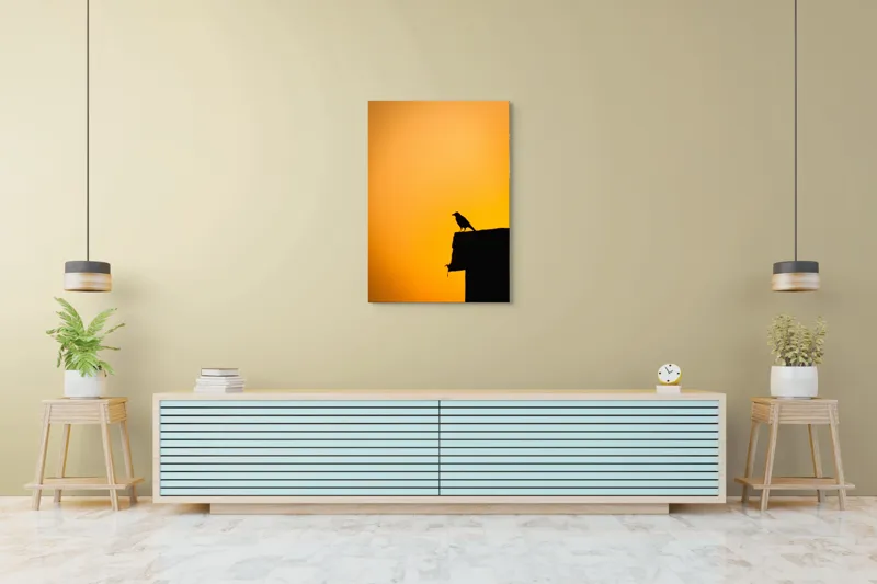 Tablou Canvas, "Corbul la apus de soare", Siluetă, Apus, Cioară, Cer, Portocaliu, Contur, Umbra, Zbor, Liniște, Răscruce, 70 x 100 cm – poza 5