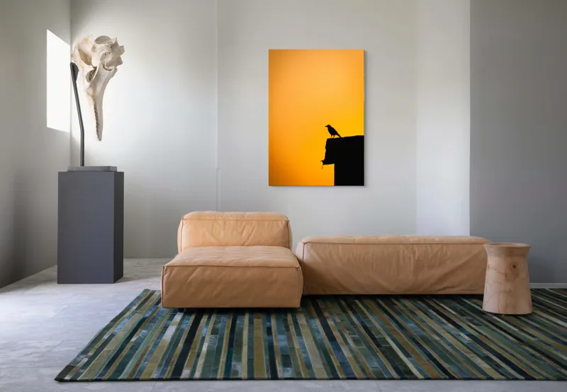 Tablou Canvas, "Corbul la apus de soare", Siluetă, Apus, Cioară, Cer, Portocaliu, Contur, Umbra, Zbor, Liniște, Răscruce, 70 x 100 cm – poza 7