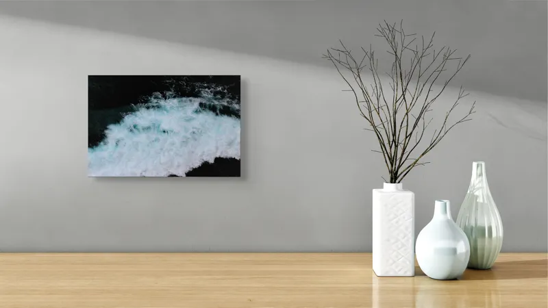 Tablou Canvas, "Vâltoarea albastră a oceanului misterios", Vijelie, Spumă, Ocean, Albastru, Mișcare, Natură, Energie, Vitejie, Valuri, Intenție, 39 x 26 cm – poza 8