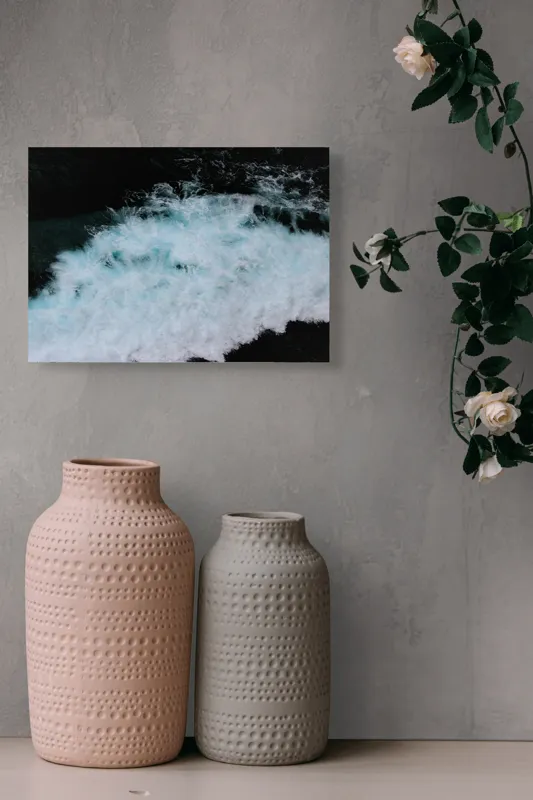 Tablou Canvas, "Vâltoarea albastră a oceanului misterios", Vijelie, Spumă, Ocean, Albastru, Mișcare, Natură, Energie, Vitejie, Valuri, Intenție, 54 x 39 cm – poza 8