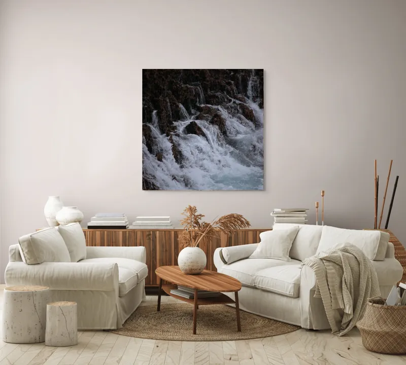 Tablou Canvas, "Cascada înspumată peste stânci abrupte", Cascadă, Piatră, Spumă, Apă, Natură, Forță, Curgere, Impact, Zgomot, Energie, 100 x 100 cm – poza 3