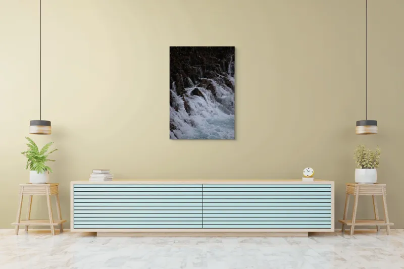 Tablou Canvas, "Cascada înspumată peste stânci abrupte", Cascadă, Piatră, Spumă, Apă, Natură, Forță, Curgere, Impact, Zgomot, Energie, 70 x 100 cm – poza 5