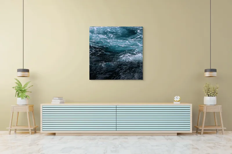 Tablou Canvas, "Valuri spumoase în întuneric marin", Vârtej, Apă, Albastru, Valuri, Spumă, Mișcare, Profund, Ocean, Energie, 100 x 100 cm – poza 5