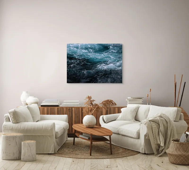 Tablou Canvas, "Valuri spumoase în întuneric marin", Vârtej, Apă, Albastru, Valuri, Spumă, Mișcare, Profund, Ocean, Energie, 100 x 70 cm – poza 3
