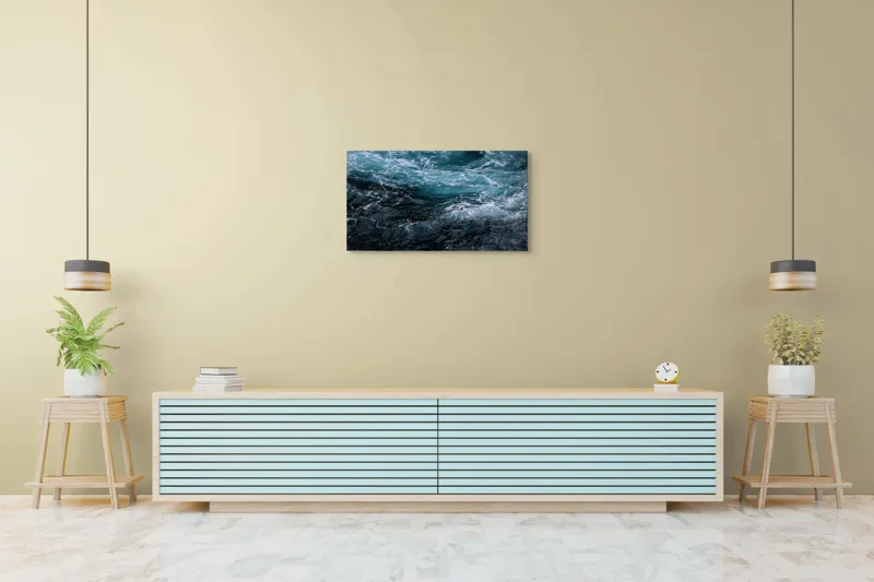 Tablou Canvas, "Valuri spumoase în întuneric marin", Vârtej, Apă, Albastru, Valuri, Spumă, Mișcare, Profund, Ocean, Energie, 90 x 50 cm – poza 5