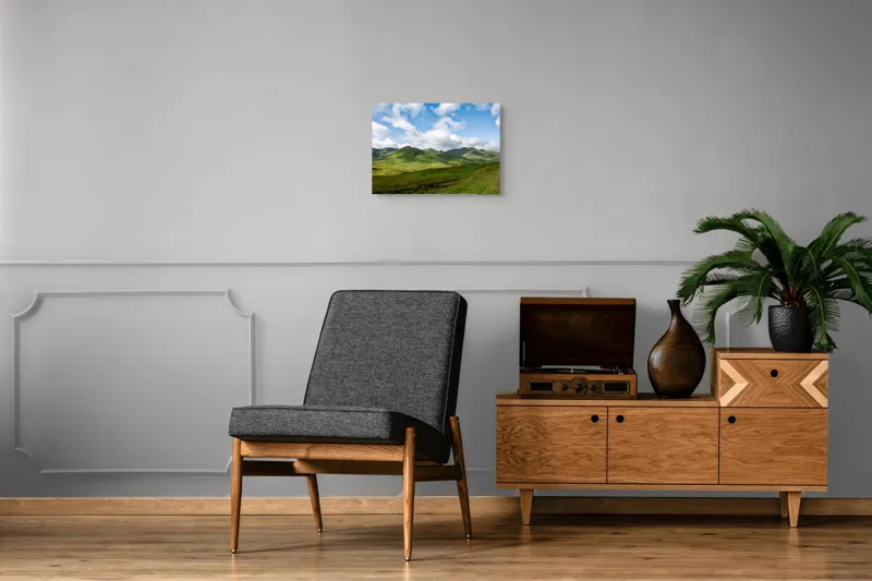 Tablou Canvas, "Văile verzi sub cer albastru", Nori, Munți, Verdeață, Cer, Natură, Peisaj, Frumusețe, Seninătate., 54 x 39 cm – poza 7
