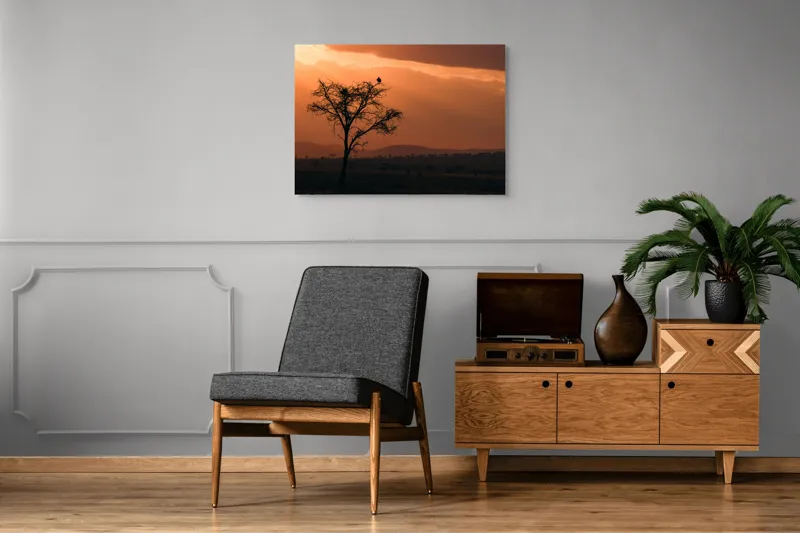 Tablou Canvas, "Un vultur la apus în savană", Apus, Copac, Pasăre, Siluetă, Serengeti, Cer, Peisaj, Natură, Culoare, Lumină, 100 x 70 cm – poza 8