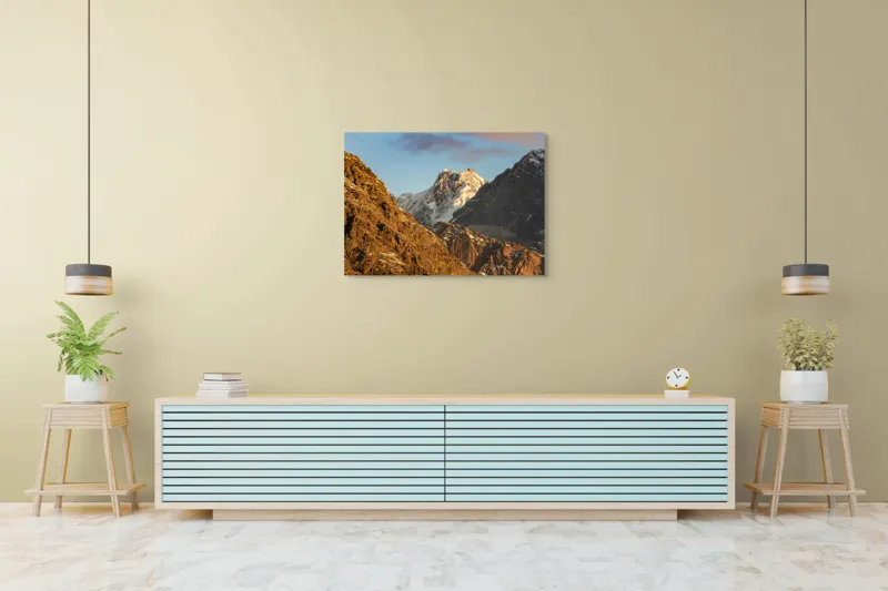 Tablou Canvas, "Vârfuri de munte în lumină aurie", Munți, Zăpadă, Răsărit, Forme, Stânci, Cer, Natură, 100 x 70 cm – poza 4