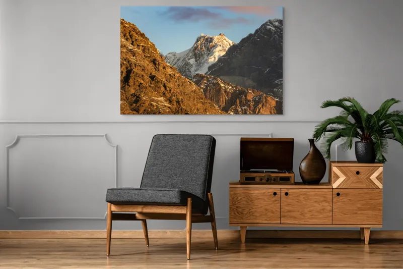 Tablou Canvas, "Vârfuri de munte în lumină aurie", Munți, Zăpadă, Răsărit, Forme, Stânci, Cer, Natură, 150 x 100 cm – poza 8