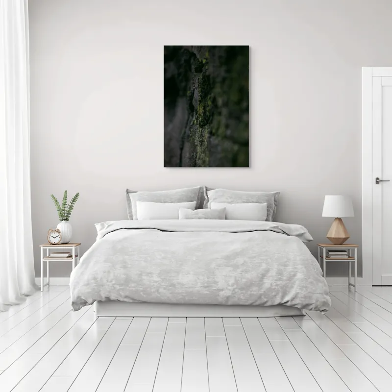 Tablou Canvas, "Texturi naturale acoperite de mușchi verzi", Întunecat, Texturat, Muschi, Misterios, Umbros, 70 x 100 cm – poza 3
