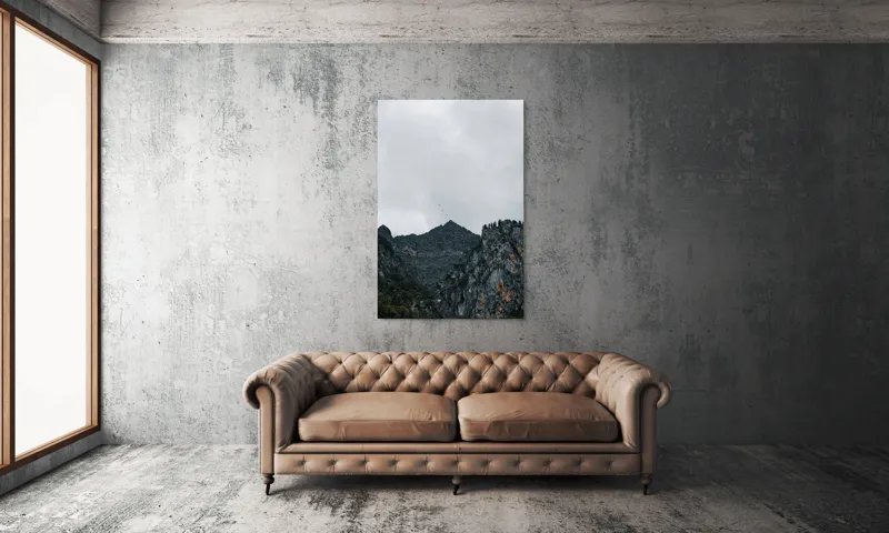 Tablou Canvas, "Zborul păsărilor deasupra munților stâncoși", Norii, Vârfuri, Pădure, Stânci, Păsări, Cer, Peisaj, 100 x 150 cm – poza 6