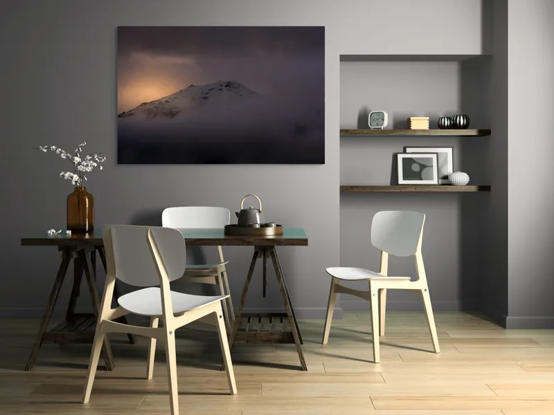 Tablou Canvas, "Răsărit mistic peste vârfuri ascunse", Munte, Zori, Noroi, Seninătate, Vârf, Întuneric, Lumină, 150 x 100 cm – poza 5