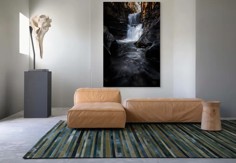 Tablou Canvas, "Cascada din inima pădurii întunecate", Cascadă, Apă, Stânci, Pădure, Natură, Torent, Claritate, Umbre, Răcoare, Frumusețe, 100 x 150 cm – poza 7