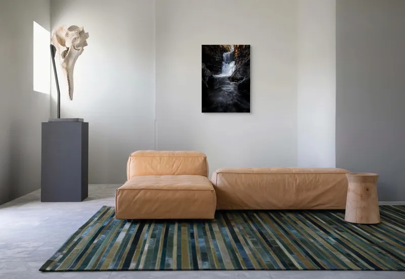Tablou Canvas, "Cascada din inima pădurii întunecate", Cascadă, Apă, Stânci, Pădure, Natură, Torent, Claritate, Umbre, Răcoare, Frumusețe, 50 x 70 cm – poza 7