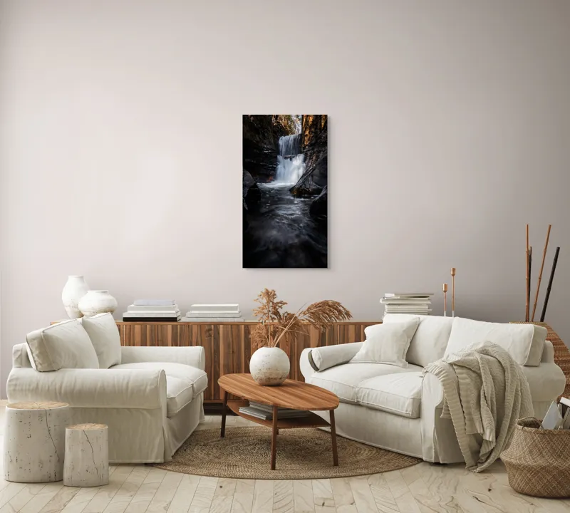 Tablou Canvas, "Cascada din inima pădurii întunecate", Cascadă, Apă, Stânci, Pădure, Natură, Torent, Claritate, Umbre, Răcoare, Frumusețe, 50 x 90 cm – poza 7