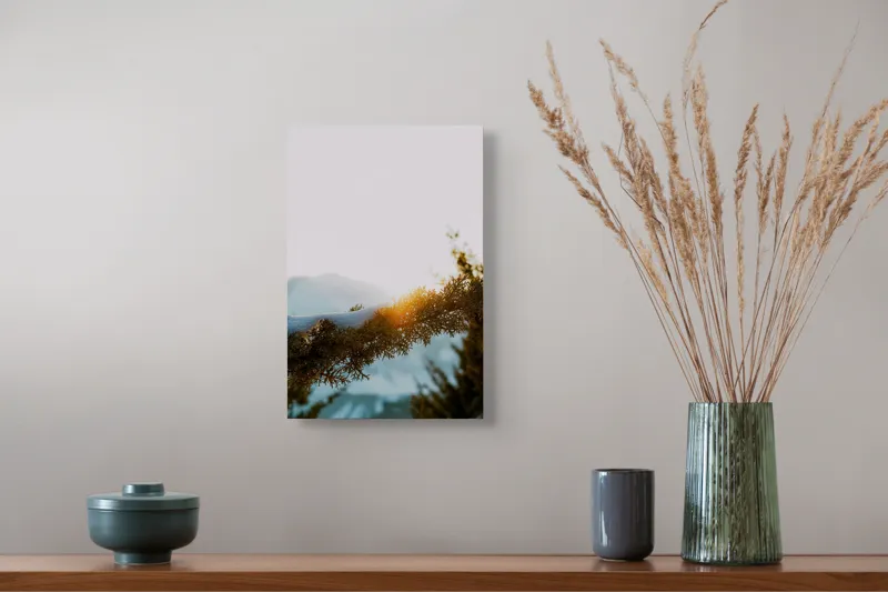 Tablou Canvas, "Raza soarelui printre crengi înzăpezite", Soare, Zăpadă, Ramură, Munte, Cer, Lumină, Iarnă, Peisaj, Natură, Frig., 26 x 39 cm – poza 5