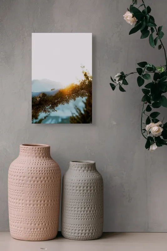 Tablou Canvas, "Raza soarelui printre crengi înzăpezite", Soare, Zăpadă, Ramură, Munte, Cer, Lumină, Iarnă, Peisaj, Natură, Frig., 26 x 39 cm – poza 6