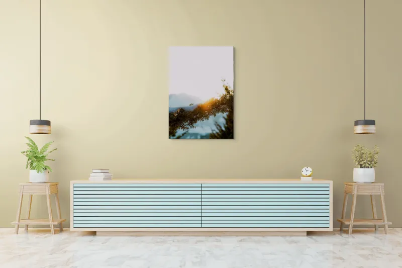 Tablou Canvas, "Raza soarelui printre crengi înzăpezite", Soare, Zăpadă, Ramură, Munte, Cer, Lumină, Iarnă, Peisaj, Natură, Frig., 70 x 100 cm – poza 5