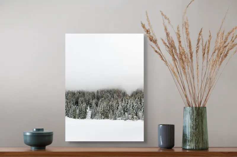 Tablou Canvas, "Iarna în pădurea înzăpezită misterioasă", Copaci, Zăpadă, Ceață, Cer, Iarnă, 39 x 54 cm – poza 3