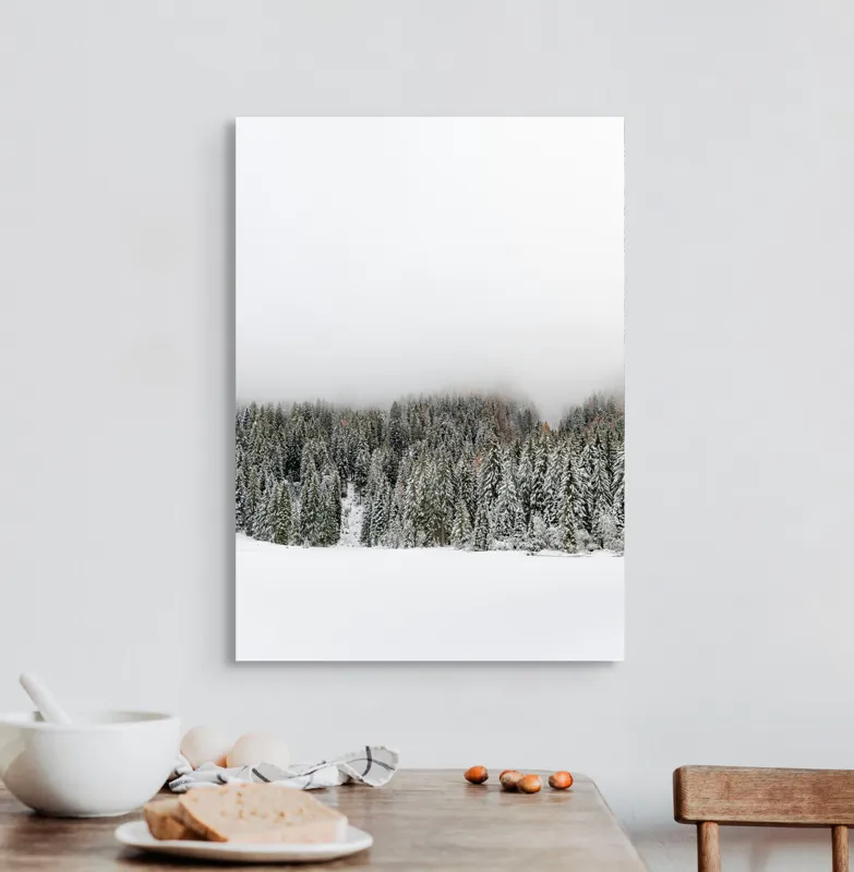 Tablou Canvas, "Iarna în pădurea înzăpezită misterioasă", Copaci, Zăpadă, Ceață, Cer, Iarnă, 50 x 70 cm – poza 3