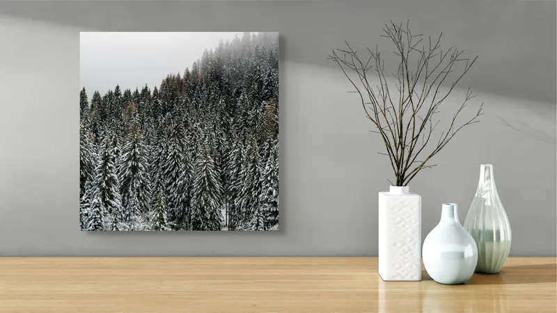 Tablou Canvas, "Tăcerea pădurii în iarnă liniștită", Munte, Brazi, Zăpadă, Ceață, Calm, Natură, Iarnă, Frig, Tăcere, Frumusețe, 50 x 50 cm – poza 3